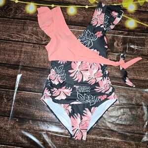 Floral One-Shoulder Swimsuit